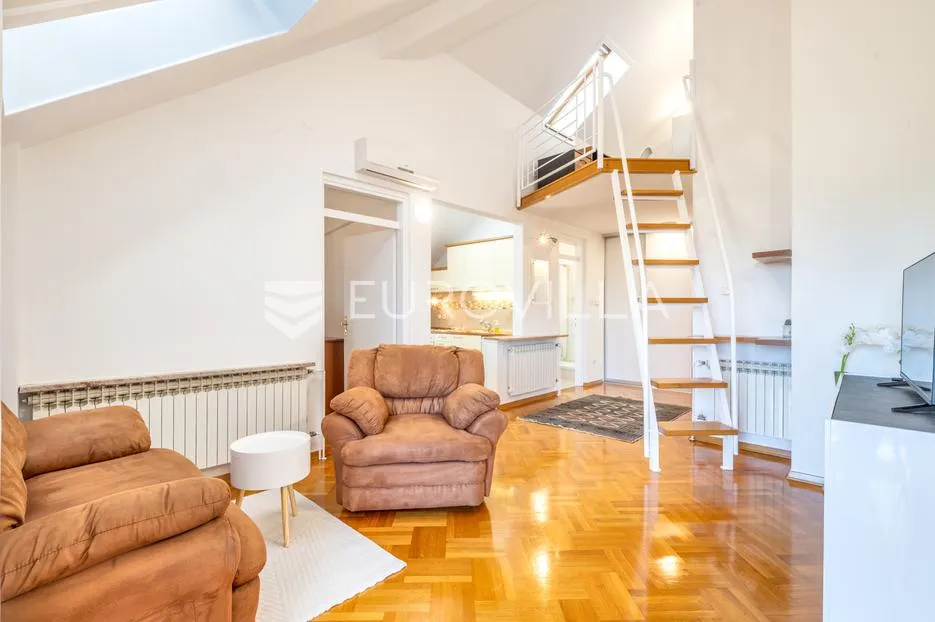 zagreb, vinogradi, dvosoban penthouse 50 m² - slika 2