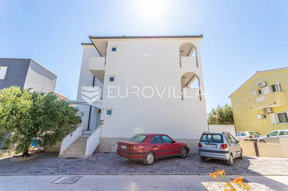 sevid, apartmanska kuća 50 metara od mora - slika 3