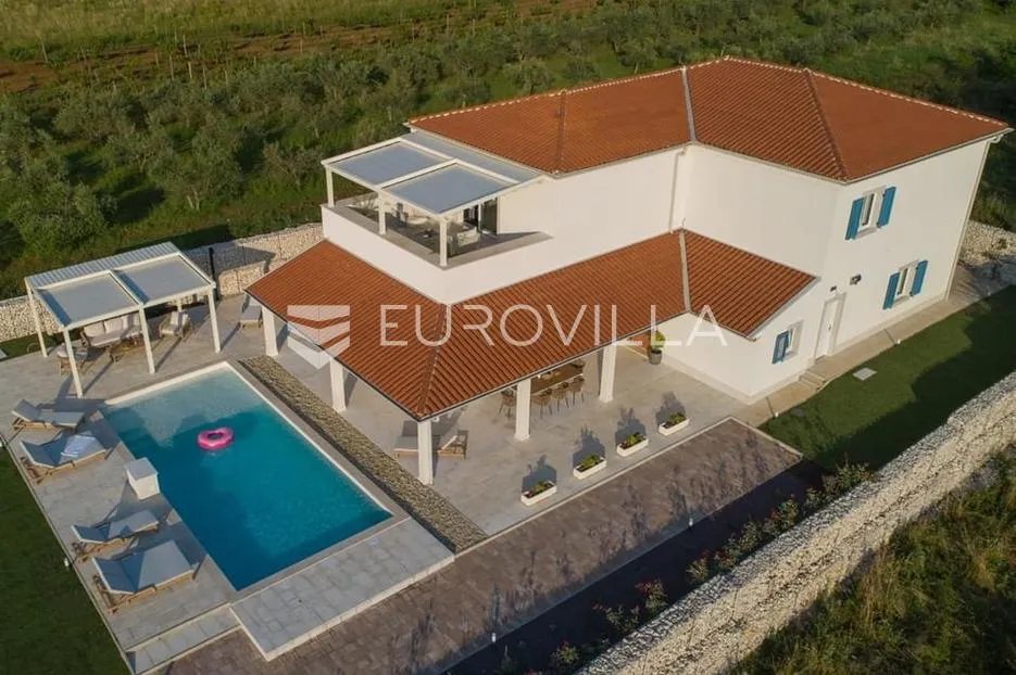 barban, jedinstvena samostojeća pasivna kuća 320 m2 na velikoj okućnici - slika 2