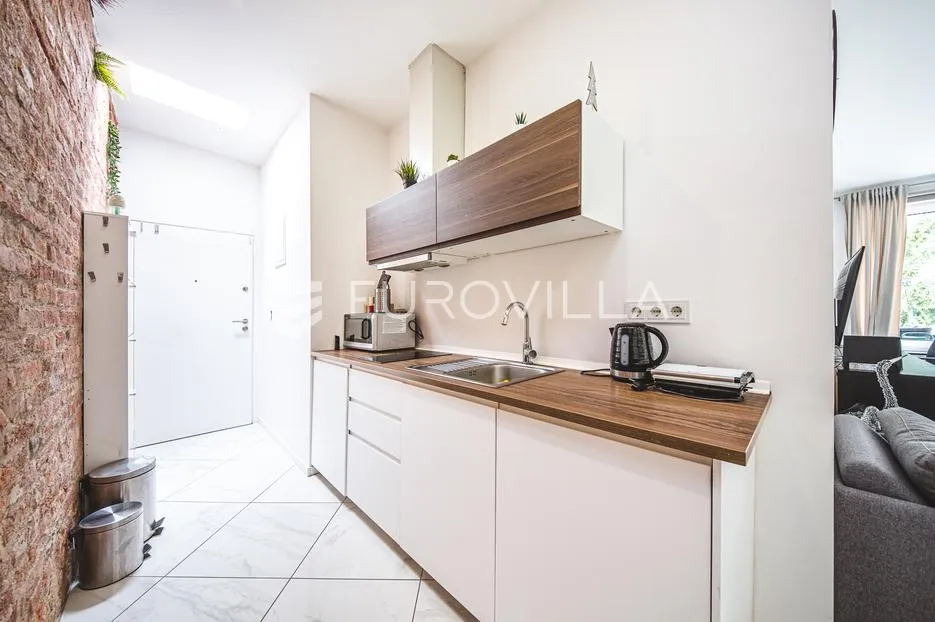 zagreb, donji grad, predivan stan površine 39 m² u centru grada - slika 6