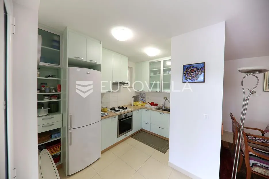 zadar, rovanjska, lijepa kuća s okućnicom i pogledom na more - slika 25