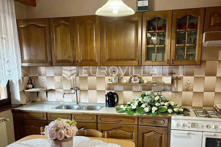 bjelovar, hrgovljani, obiteljska kuća površine 215 m², prilika - slika 12