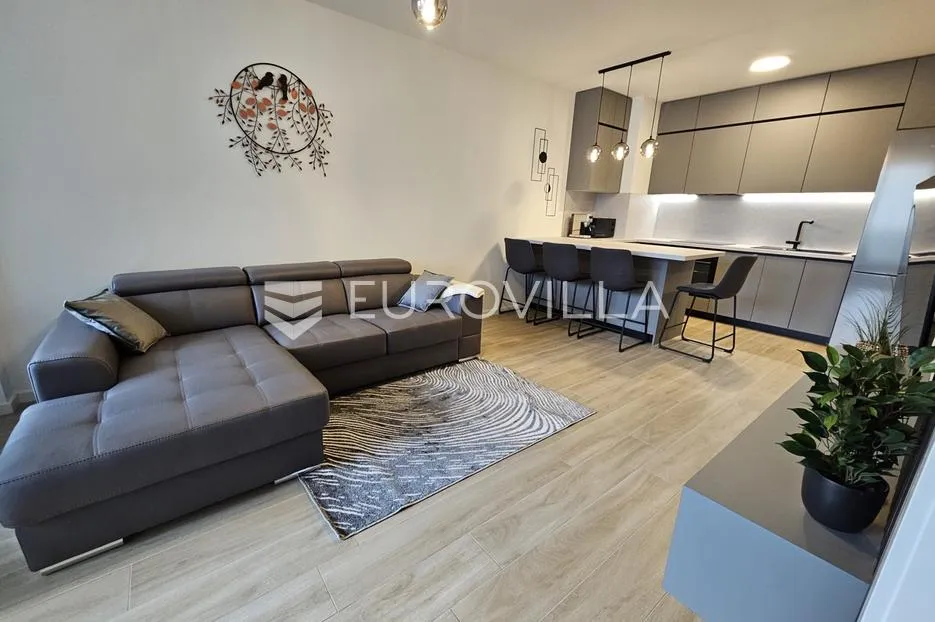 zagreb, remetinec, luksuzan dvosoban stan s garažnim parkirnim mjestom 55 m² - slika 1
