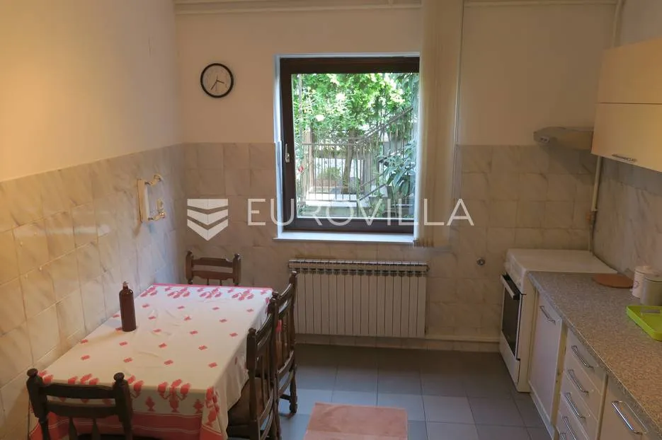 zagreb, zelenjak, obiteljska kuća 500m2 - slika 20