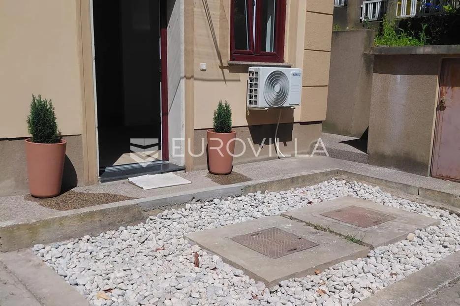 zagreb, mlinovi, garsonijera 34 m² - slika 9