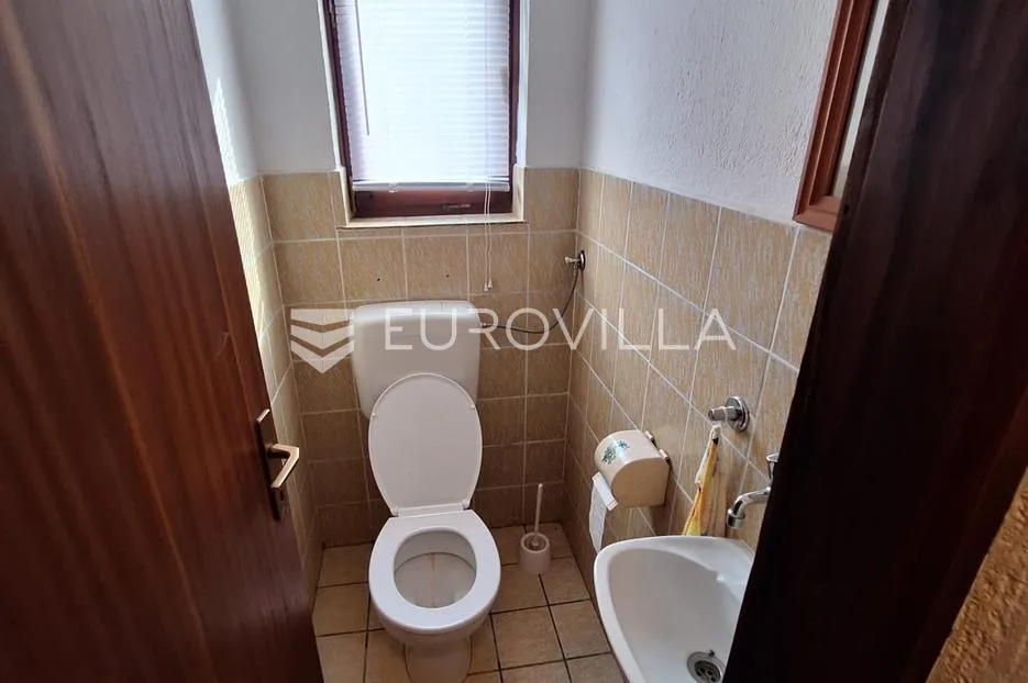 slunj, taborište, kuća 440 m², 3 stana, gospodarska zgrada, mirna lokacija - slika 22