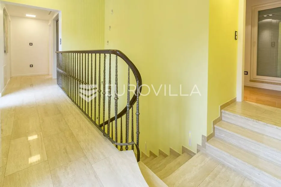 maksimir luksuzna obiteljska vila 600 m² - slika 26