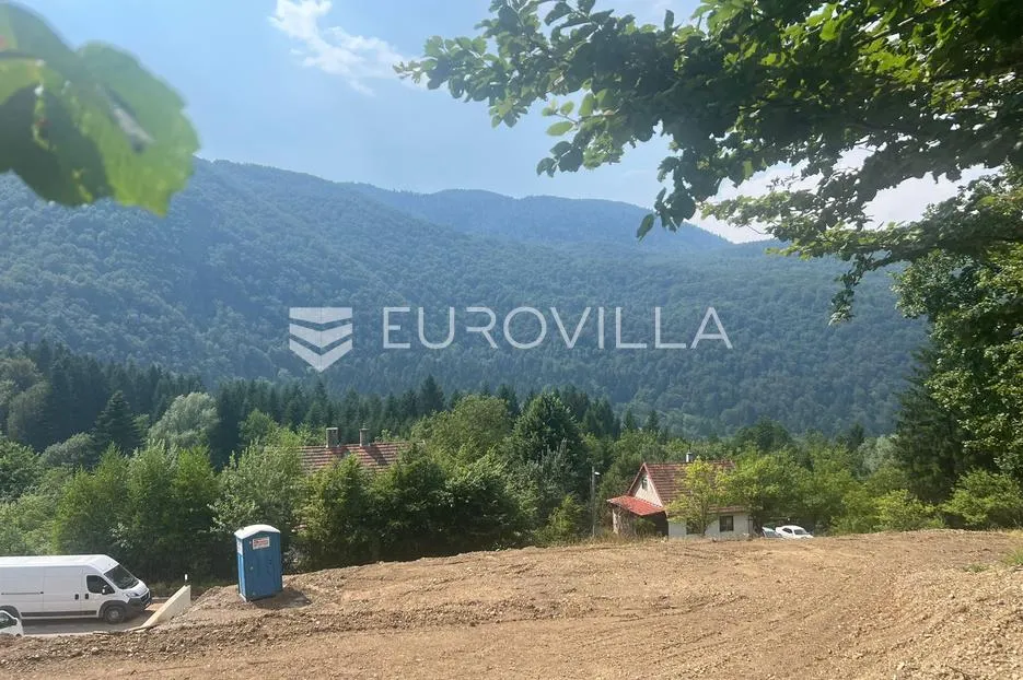 Delnice, Brod na Kupi, građevinsko zemljište 1311 m², potpuna infrastruktura - Brod na Kupi, Delnice