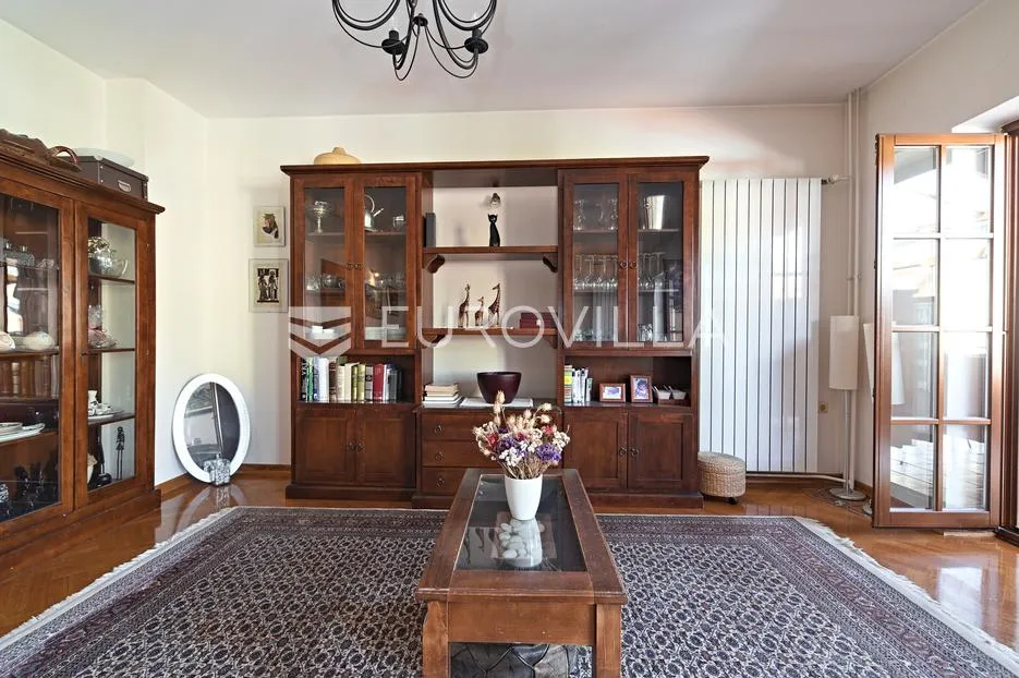 osijek, donji grad, prodaje se prostrana rustikalna vila površine 403 m² - slika 21