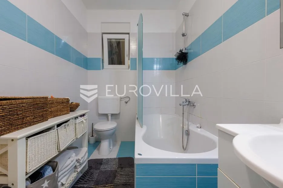 istra, pula, prizemni stan s potpunom privatnošću i vrtom - slika 19