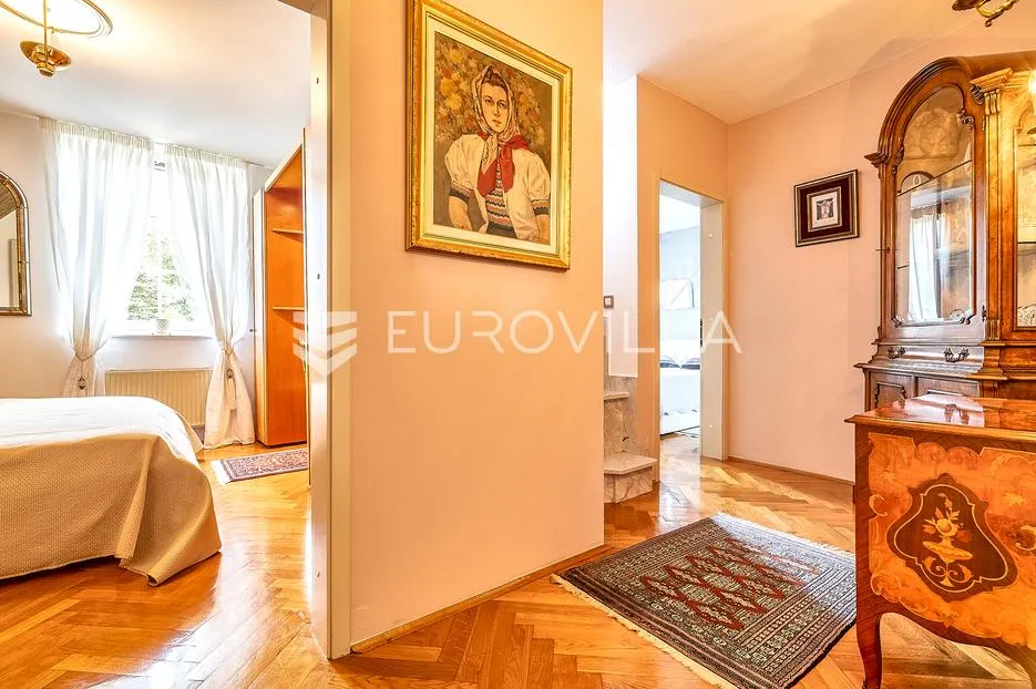 donja pušća, jedinstvena obiteljska villa, parcela 5000 m² - slika 22