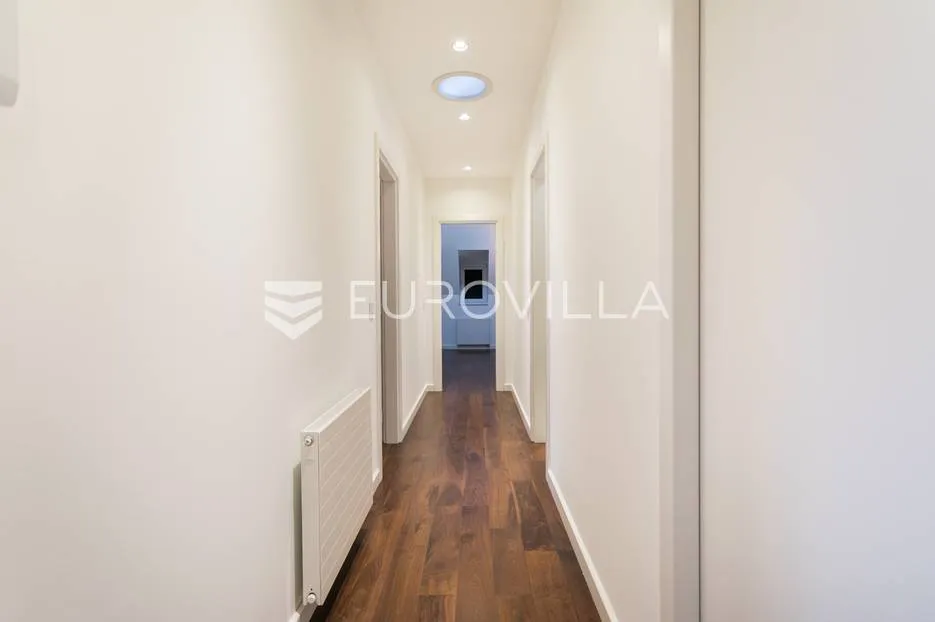 zagreb, tomislavov trg, luksuzno uređen peterosoban stan 181 m² - slika 13