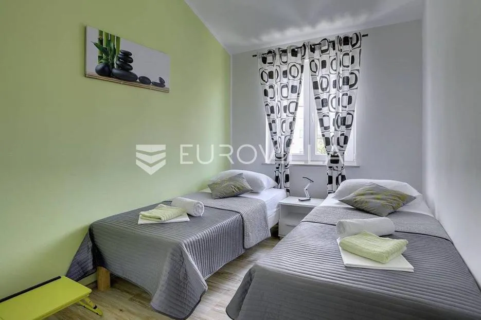 moderna villa s bazenom i teretanom na prestižnoj lokaciji u medulinu - slika 22