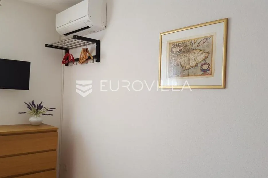 istra, medulin, banjole kvalitetna samostojeća kuća sa 6 stanova nkp 360 m2 u blizini mora - slika 17