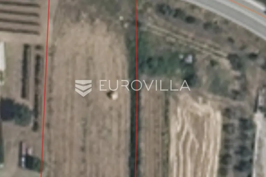 gračišće, marcani, atraktivno građevinsko zemljište 1637 m² s pristupom cesti - slika 2