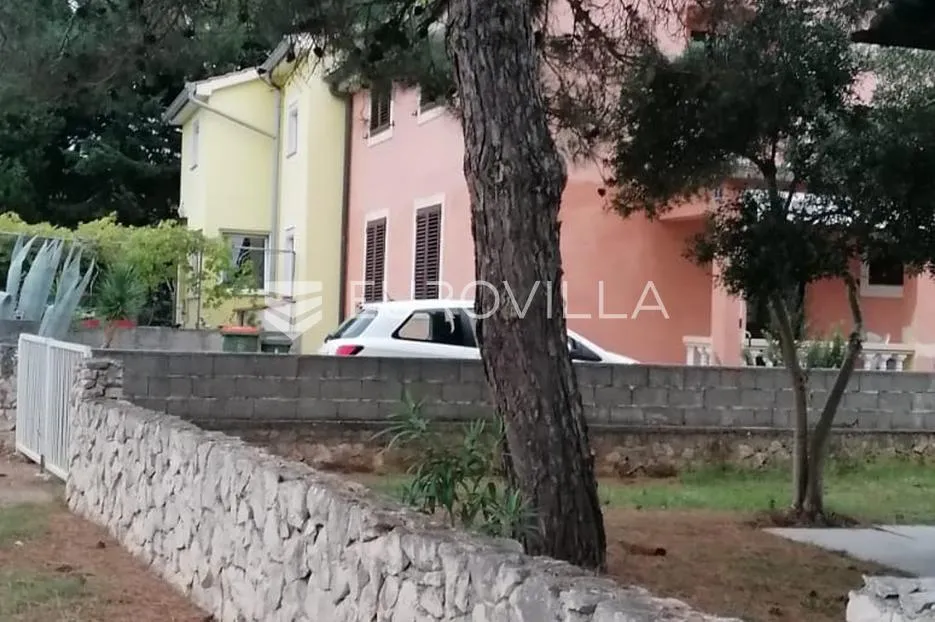 ugljan, muline, dvojna kuća s dva odvojena stana - slika 24