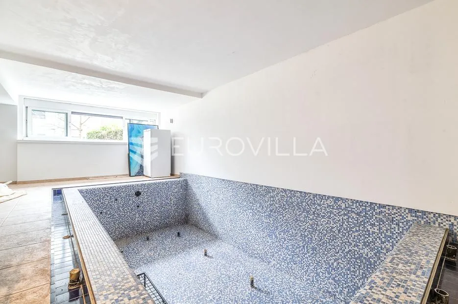 zagreb, maksimir, obiteljska kuća s bazenom 480 m2 - slika 17