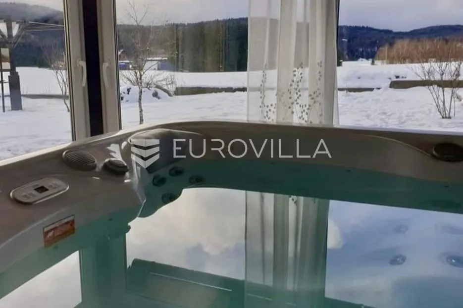 ravna gora, prostrana kuća od 345 n2 s finskom saunom i jacuzzijem - slika 4