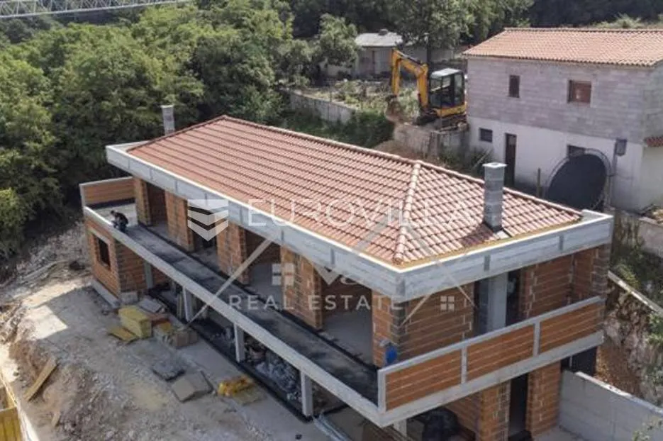 vižinada, raskošna vila, nkp 400 m2, s infinity bazenom - slika 2