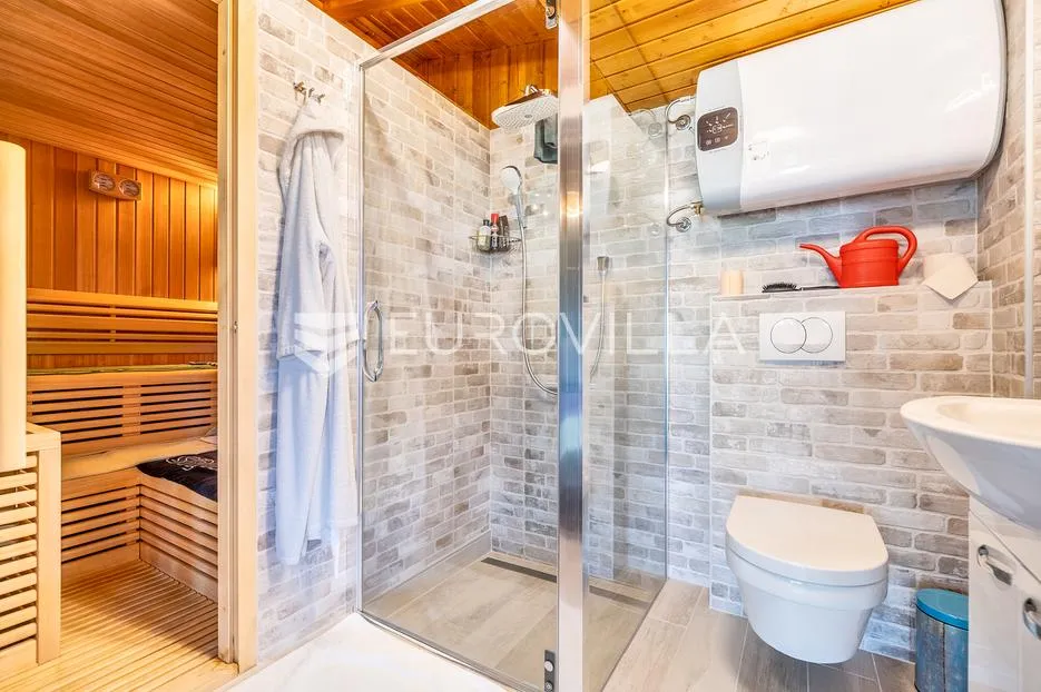 novi zagreb, čehi, moderna kuća 240 m² na zemljištu od 3100 m² - slika 20