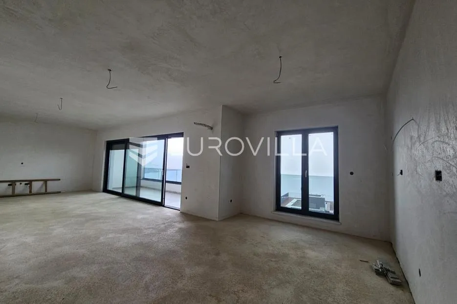opatija, kosićevo, luksuzan četverosoban stan nkp 142 m2 - slika 1