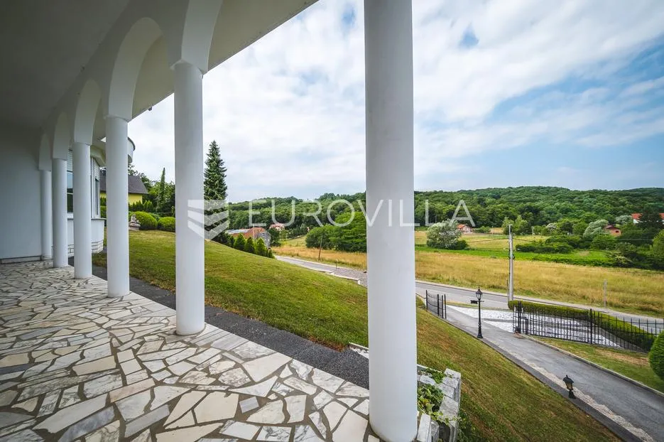 donja pušća, jedinstvena obiteljska villa, parcela 5000 m² - slika 75