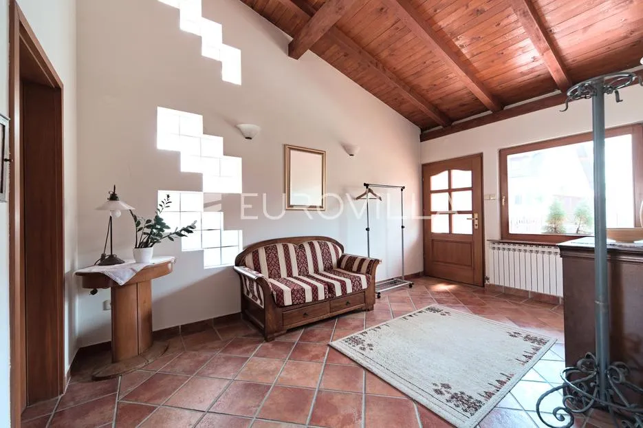 osijek, donji grad, prostrana kuća s dvorištem površine 403 m² - slika 11