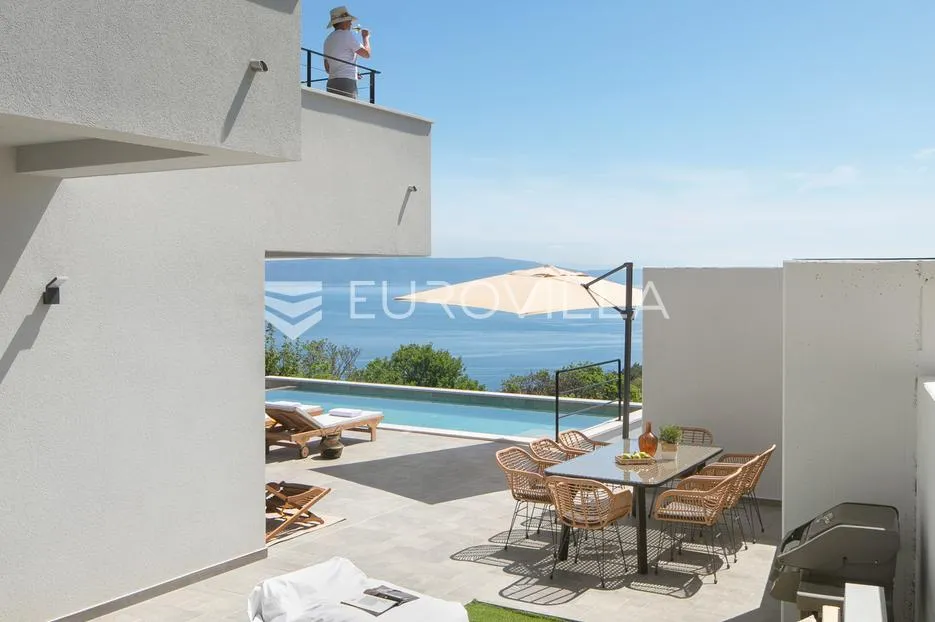 istra, okolica labina, prekrasna villa očaravajućeg pogleda na kvarner - slika 6