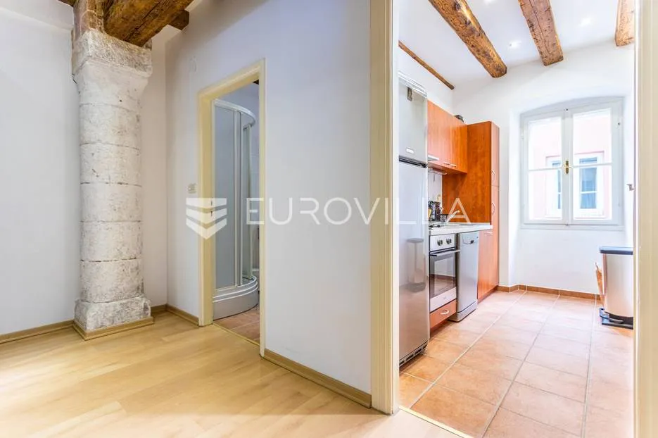 šibenik, dvosoban stan na rivi, povijesna zgrada, 78,03 m2 - slika 12
