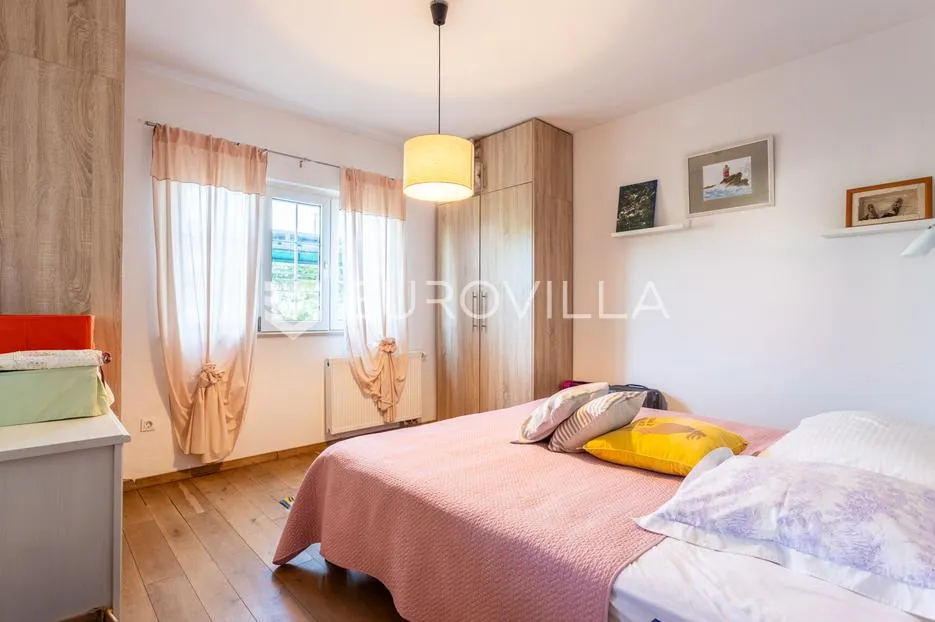 brač, supetar, kuća ukupne površine 372 m² na zemljištu površine 411 m² - slika 6
