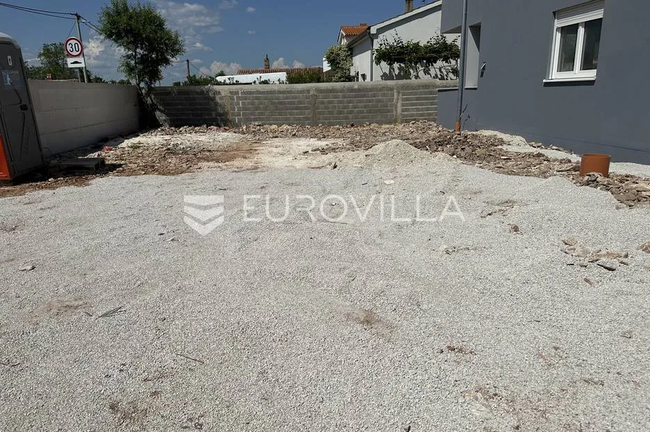 šišan, trosoban stan nkp 76,25 m2 i velikim vrtom - slika 5