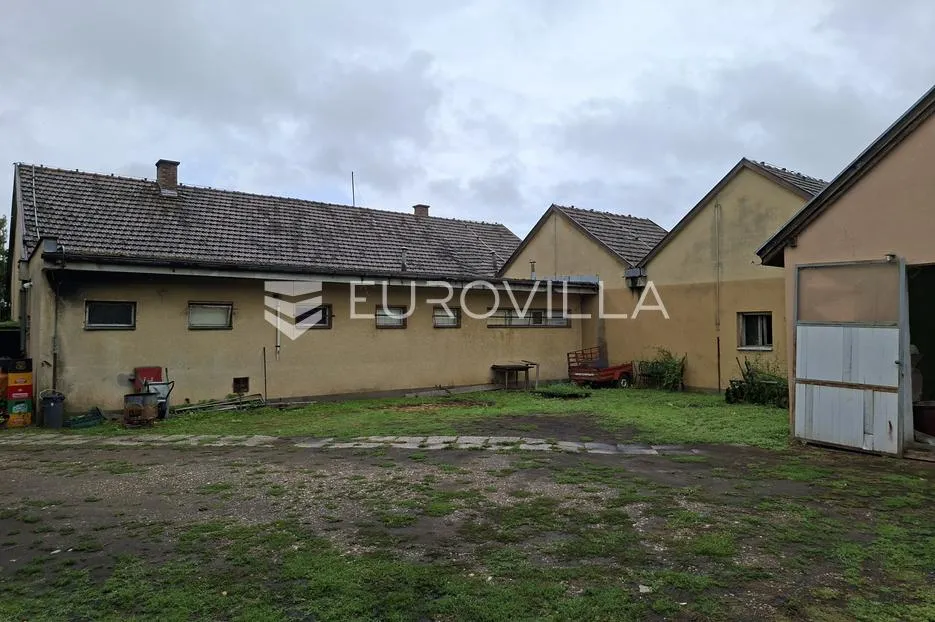 okučani, ugostiteljski objekt 576 m² na zemljištu od 2.225 m² - slika 11