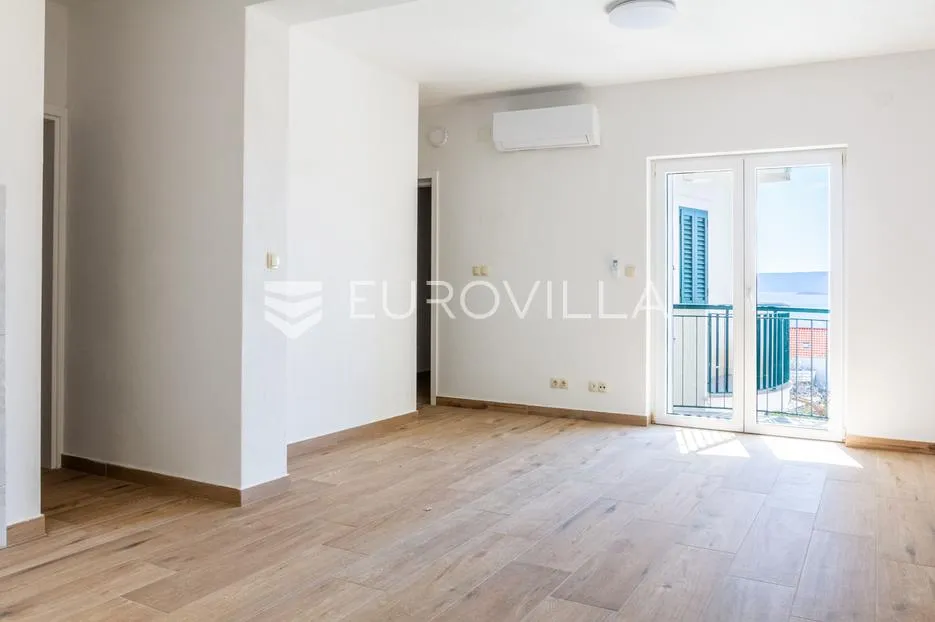 brač, bol, trosoban stan u manjoj zgradi s pogledom na more - slika 6