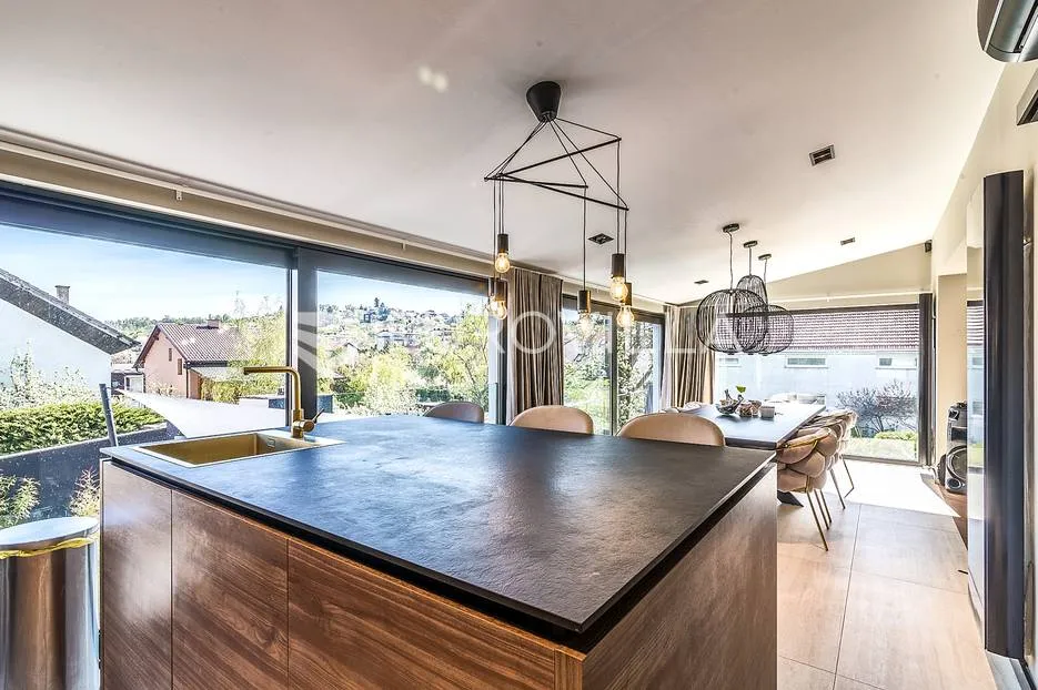 zagreb, mlinovi prekrasna dvojna kuća 280 m² - slika 7