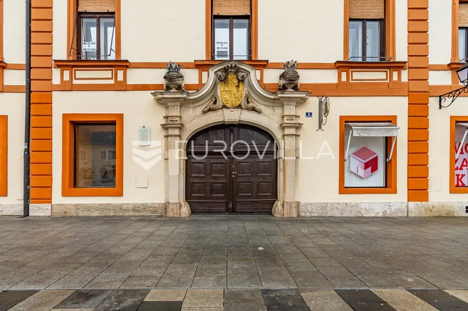 varaždin, centar, barokni dvoetažni stan 231 m² - slika 17