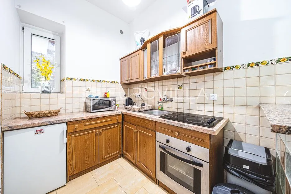 zagreb, donji grad, stan za najam 44 m² u suterenu - slika 5