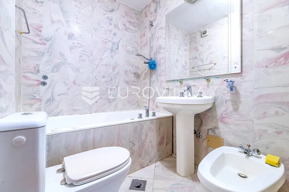 zagreb, trešnjevka, zgrada, 4 etaže, 215 m² - slika 5