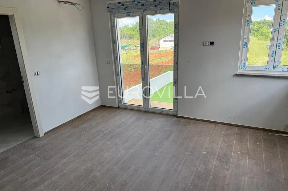 istra, svetvinčenat, kvalitetna moderna kuća 180 m² s bazenom 24 m² i garažom - slika 20