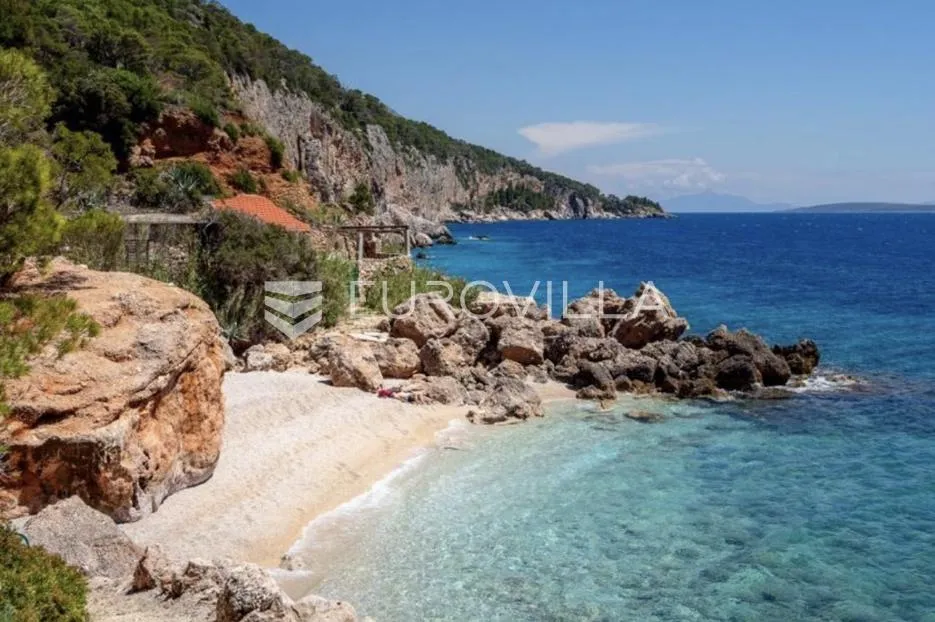 hvar, sv. nedjelja, građevinsko zemljište 30 m do mora - slika 2