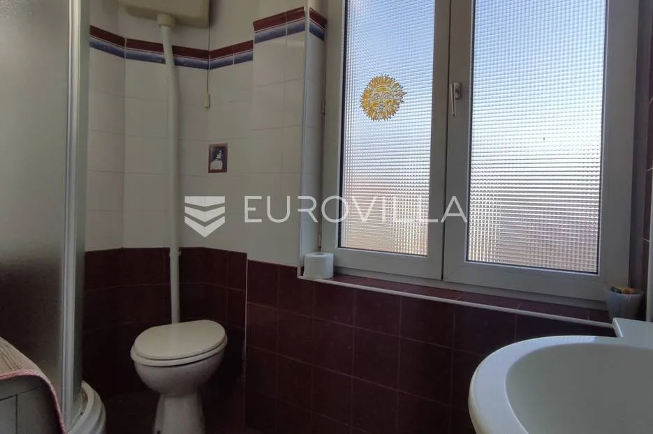 pula, giardini, višesoban stan, privatni parking, velika terasa, 180 m² - slika 12