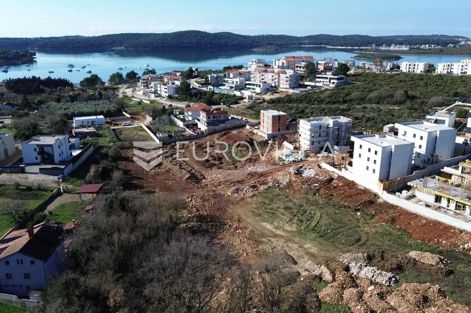 medulin, istra, ekskluzivno građevinsko zemljište s pogledom na more, 12005 m² - slika 2