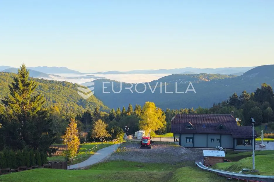 gorski kotar, kupjak, novoizgrađena kuća s grijanim bazenom, na parceli 1600 m² - slika 30