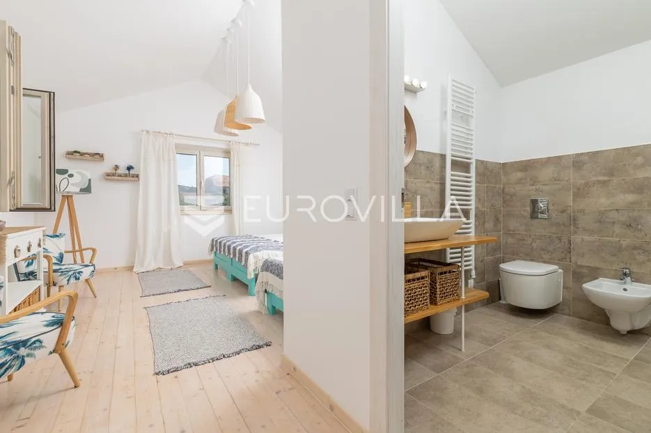 hvar, vrboska, predivna kamena vila u blizini mora - slika 26