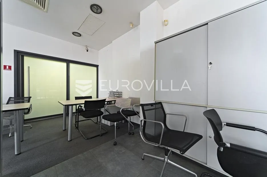 osijek, jug ii, prodaje se prizemni poslovni prostor površine 117 m² - slika 4