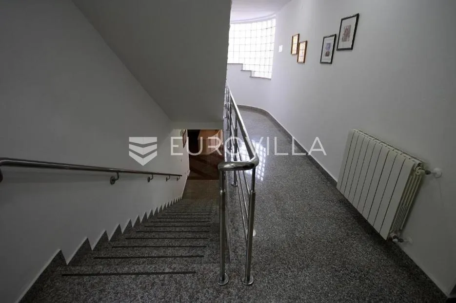 istra, krnica, hotel s uhodanim poslovanjem 100 metara od plaže, investcijia - slika 9
