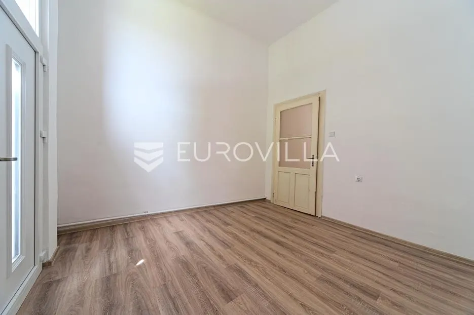 osijek, gornji grad, novouređeni dvoetažni stan 80 m² - slika 4