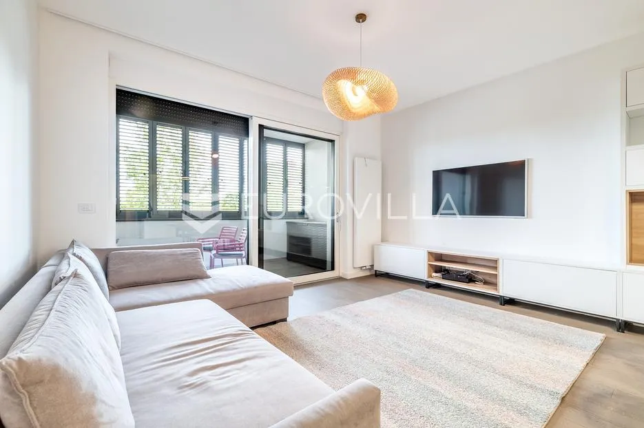 zagreb, heinzelova, vmd, trosoban stan i dva garažna mjesta 95 m² - slika 2