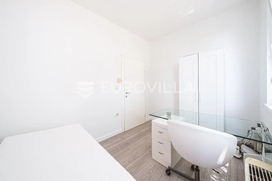 zagreb, remete, predivan četverosoban stan površine 176 m² - slika 20