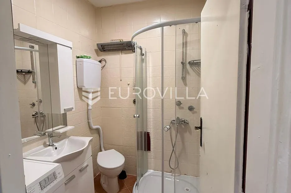 vinkovci, stan u centru 39 m², namješten, odmah useljiv - slika 11