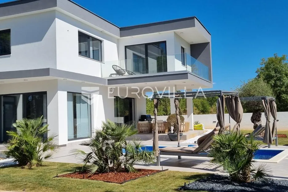 istra, svetvinčenat, moderna vila nkp 160 m2 s bazenom okružena zelenilom u mirnom naselju - slika 47